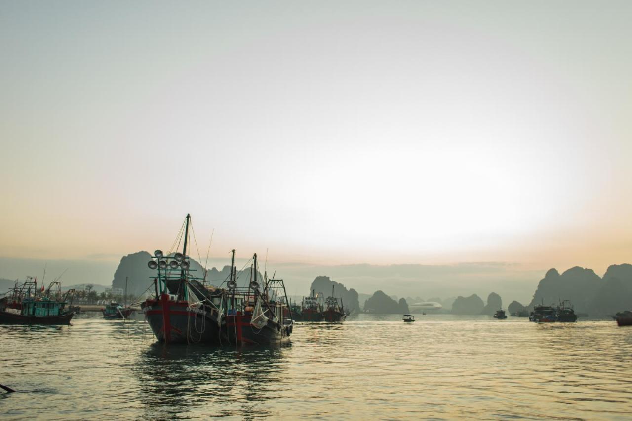 Hotel Secret Halong Cruise Hạ Long Exterior foto