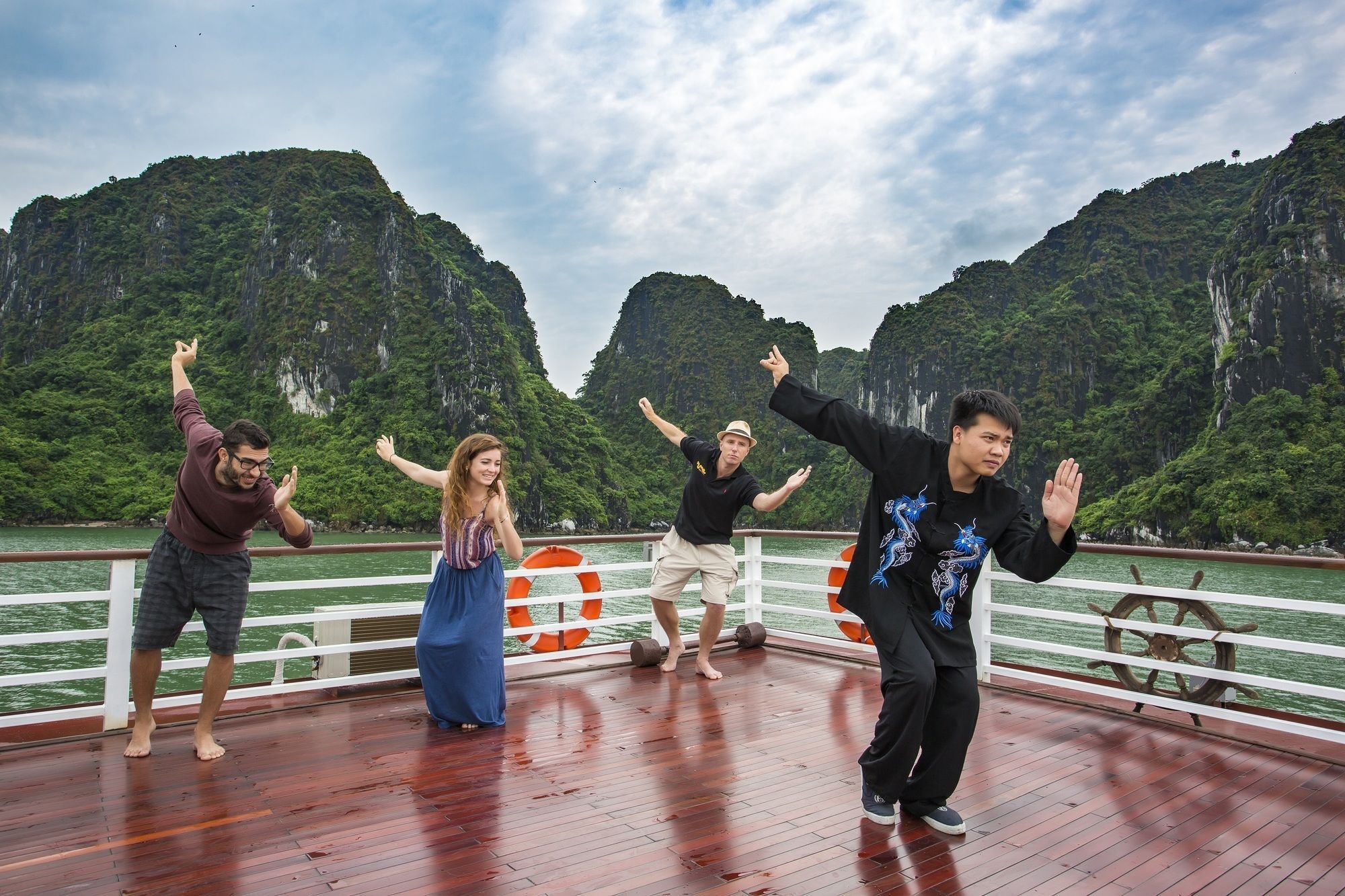 Hotel Secret Halong Cruise Hạ Long Exterior foto